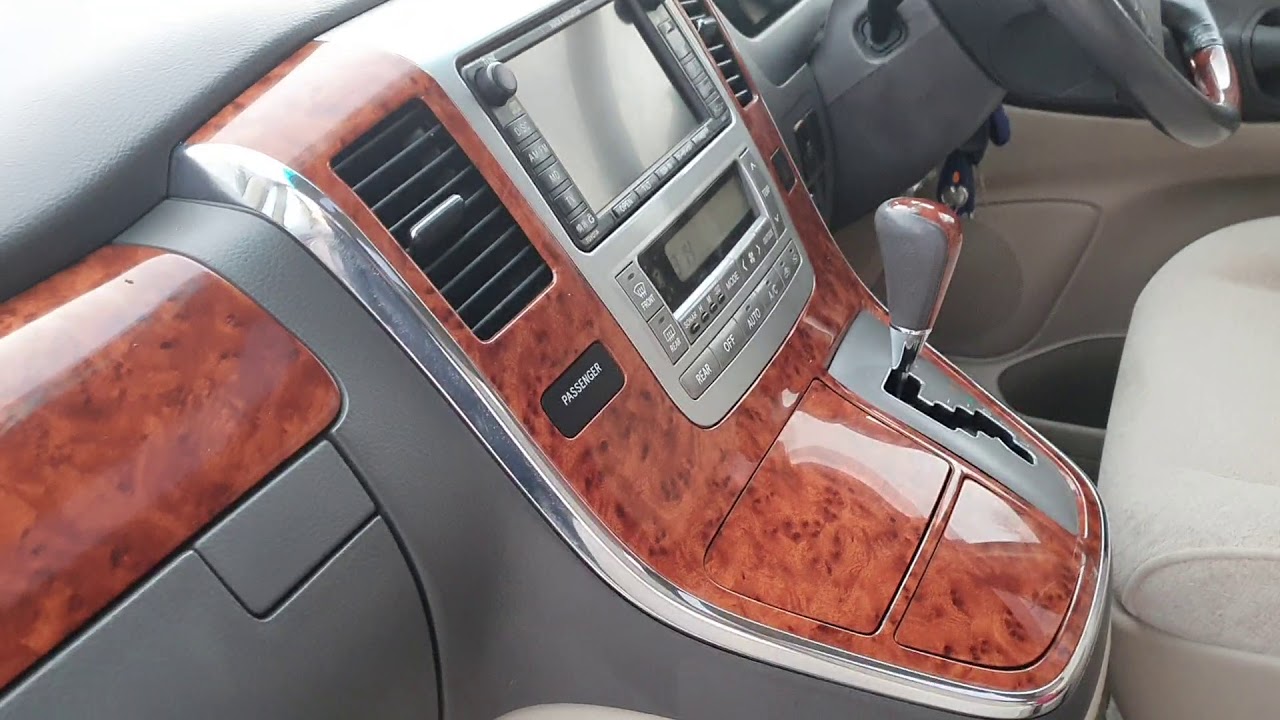 Тойота Альфард 2004 год 3 литра 4WD