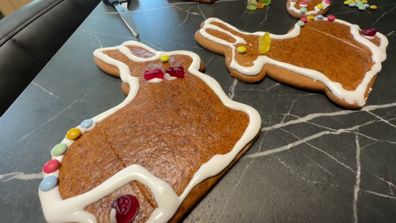 Eiwei&szlig;glasur herstellen schnell und einfach - Spritzglasur anr&uuml;hren f. Dekoration & kleben Anleitung