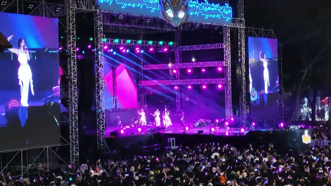 Viviz ( MOTION IME FESTIVAL 2024 ) Gambir Expo Kemayoran