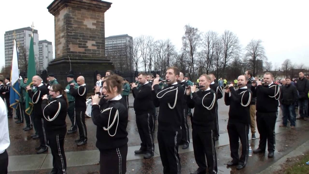 MAXI COMM `SEANS SONG AND THE ANTHEM DEC 2013