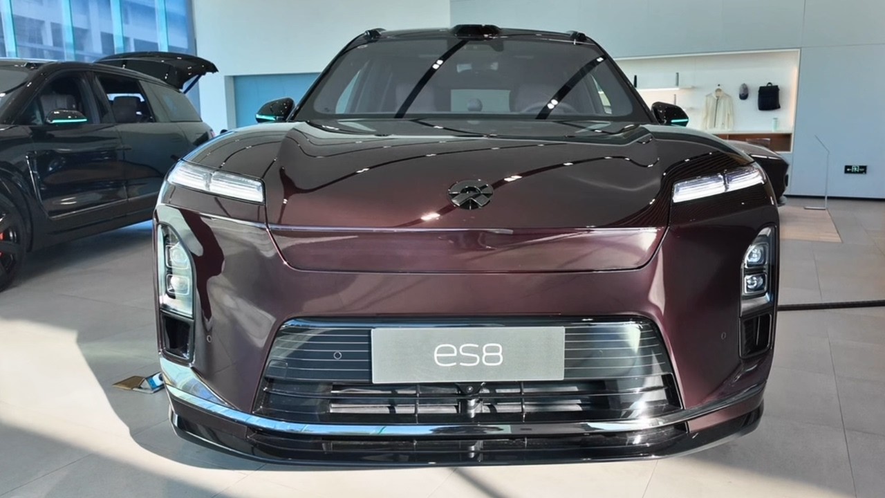 $56k 2026 NIO ES8 SUV. The Coolest Cabin on the Market?