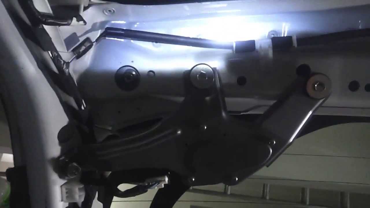 Prius spoiler fix part3