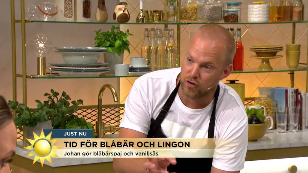 Kocken Johan Hedberg bjuder på blåbärspaj. - Nyhetsmorgon (TV4)