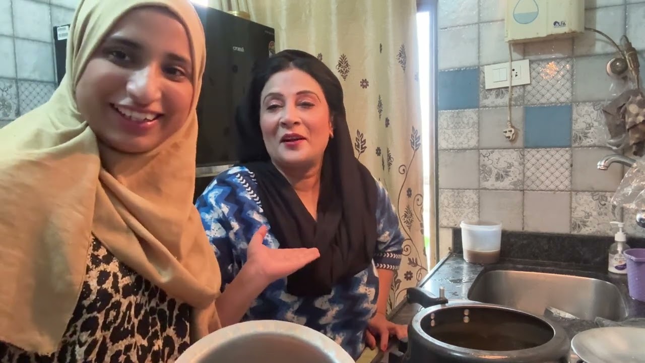 Shavaki ne banayi chicken gravy | mei gayi hospital dawai lene |