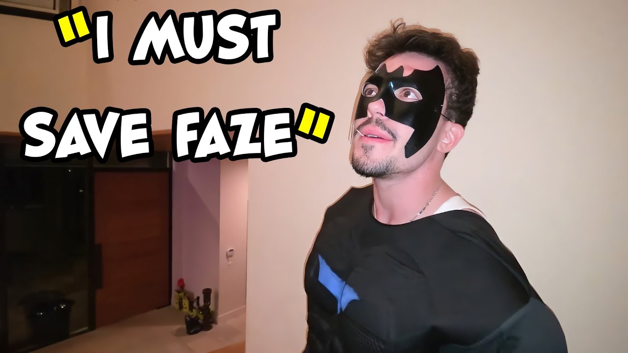 Бэтмен исследует FaZe House