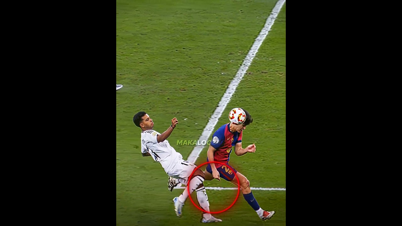 Rodrygo bluetooth tackle 💀🏆🐐 #shorts #rodrygo #cubarsi #realmadrid #barcelona #elclasico #tackle