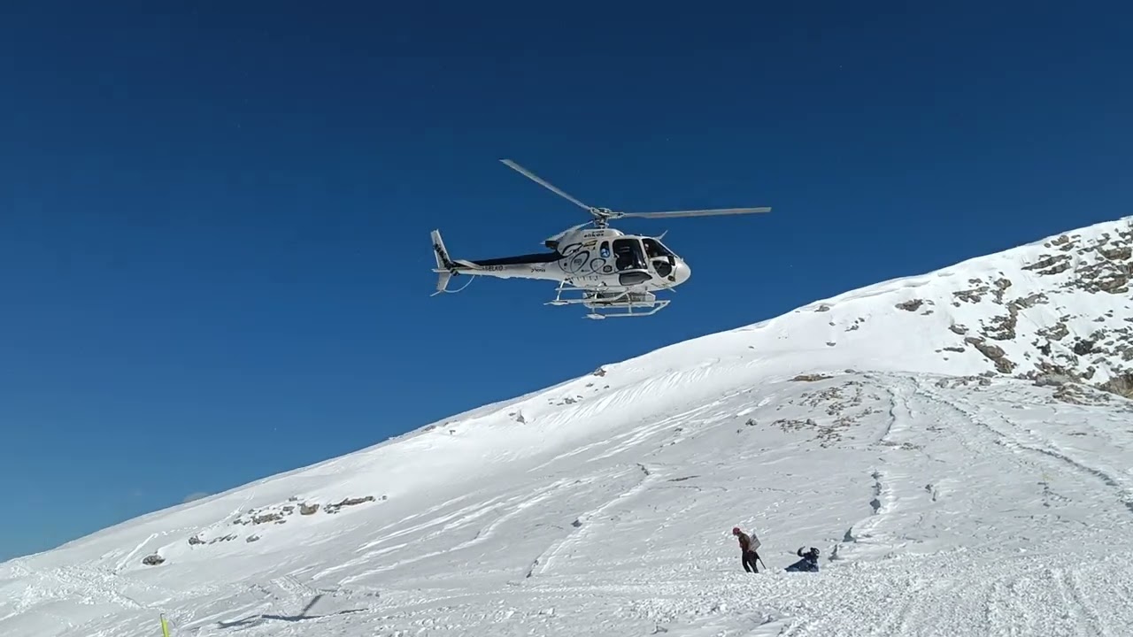 Heli vertrek op piste