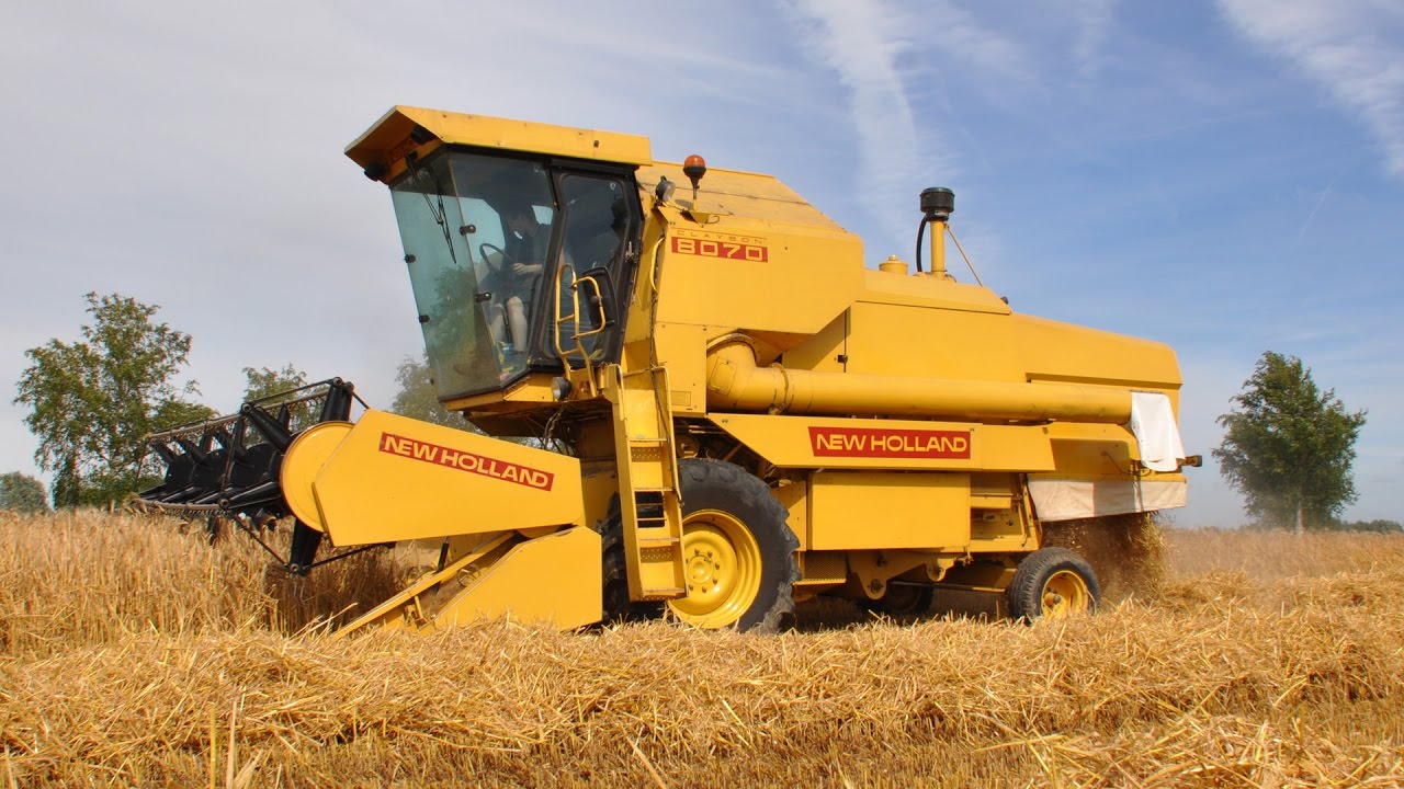 New Holland Clayson 8070 - wintergerst dorsen