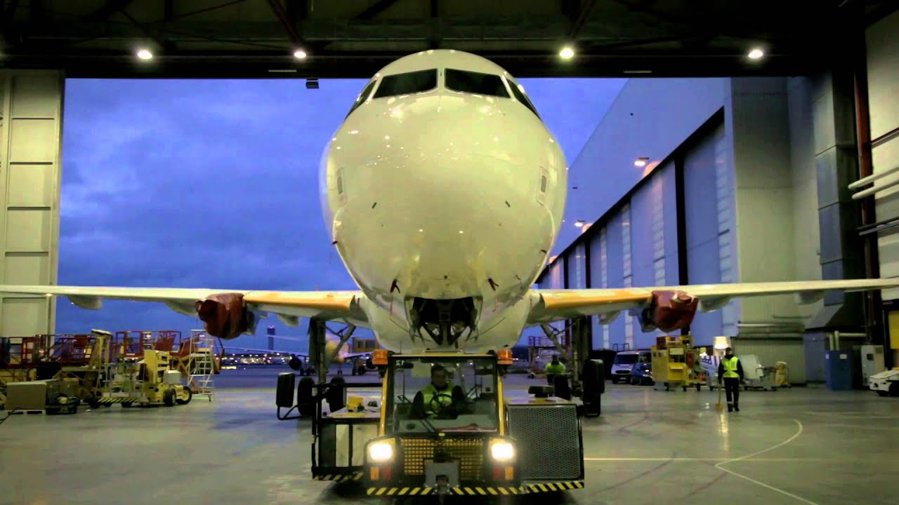 The making of Air Canada Rouge's brand new A321