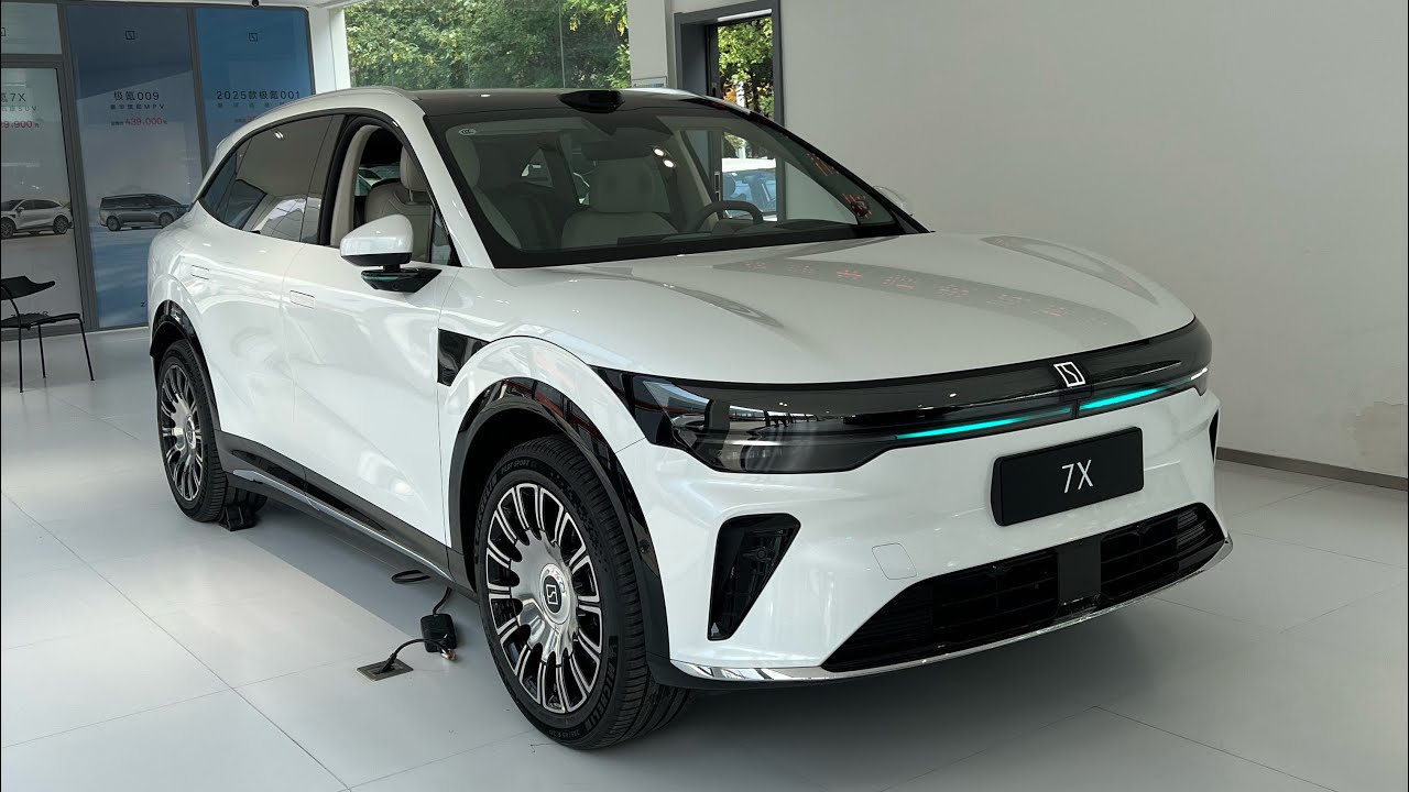 Обзор нового электромобиля ZEEKR 7X EV 2026 года с запасом хода 802 км и начальной ценой 32 400 д...