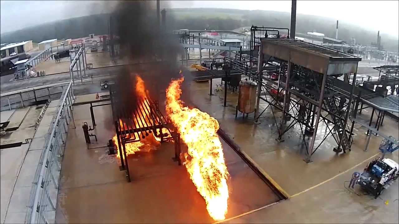 Texas A&M Industrial Fire School - Chemical Pump Row Burn