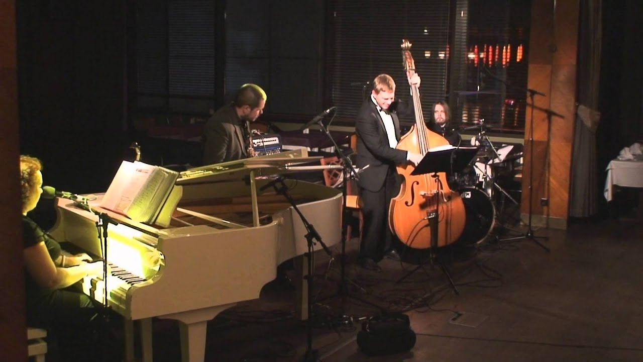The Gift (Recado Bossa Nova) - Gourmet Duo Plus - Djalma Ferreira / Luiz Antonio / Yvetta Uustalu