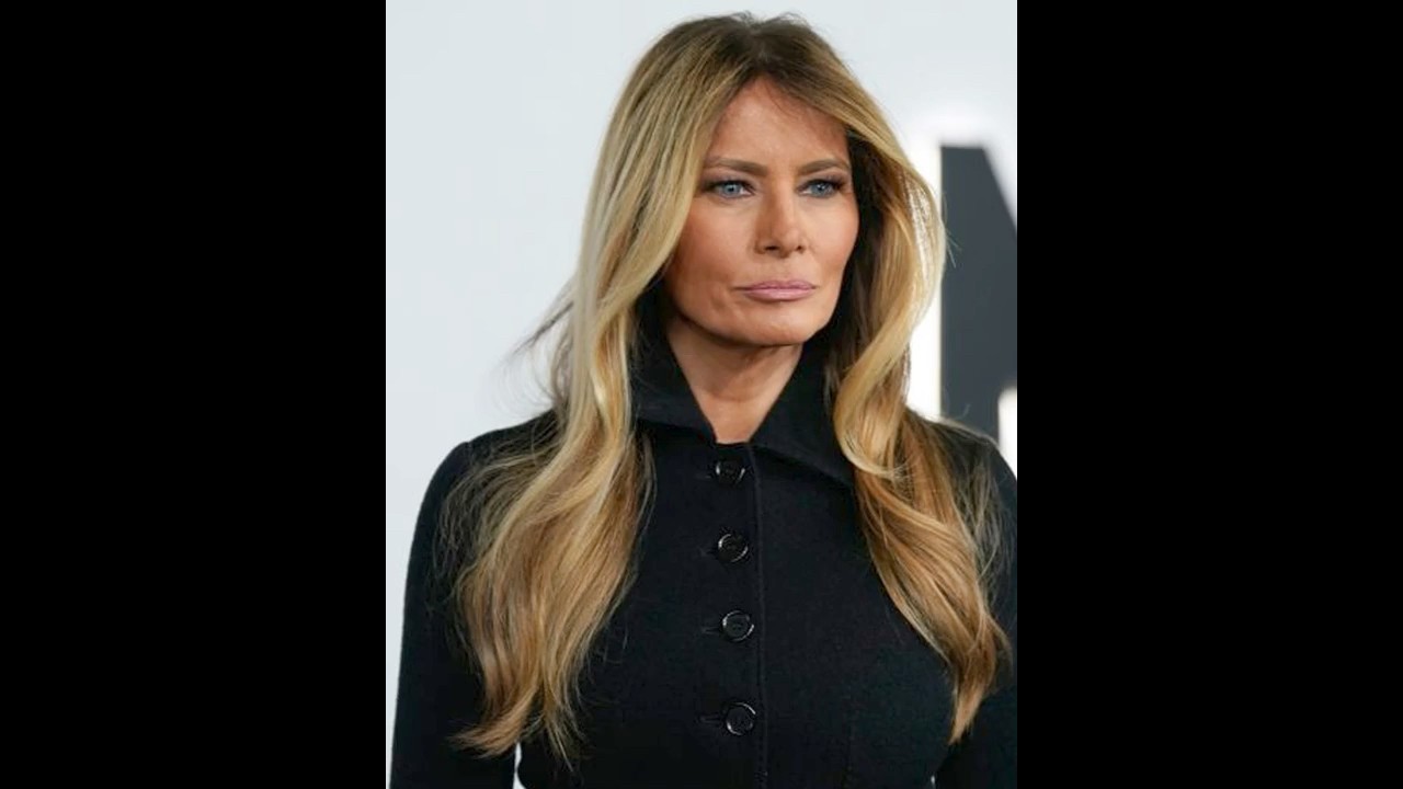 Почему Мелания Трамп не отпускает Бэррона из виду?