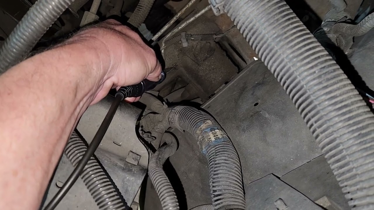 2001 Chevrolet Silverado, Multiple Electrical Issues, Long Format
