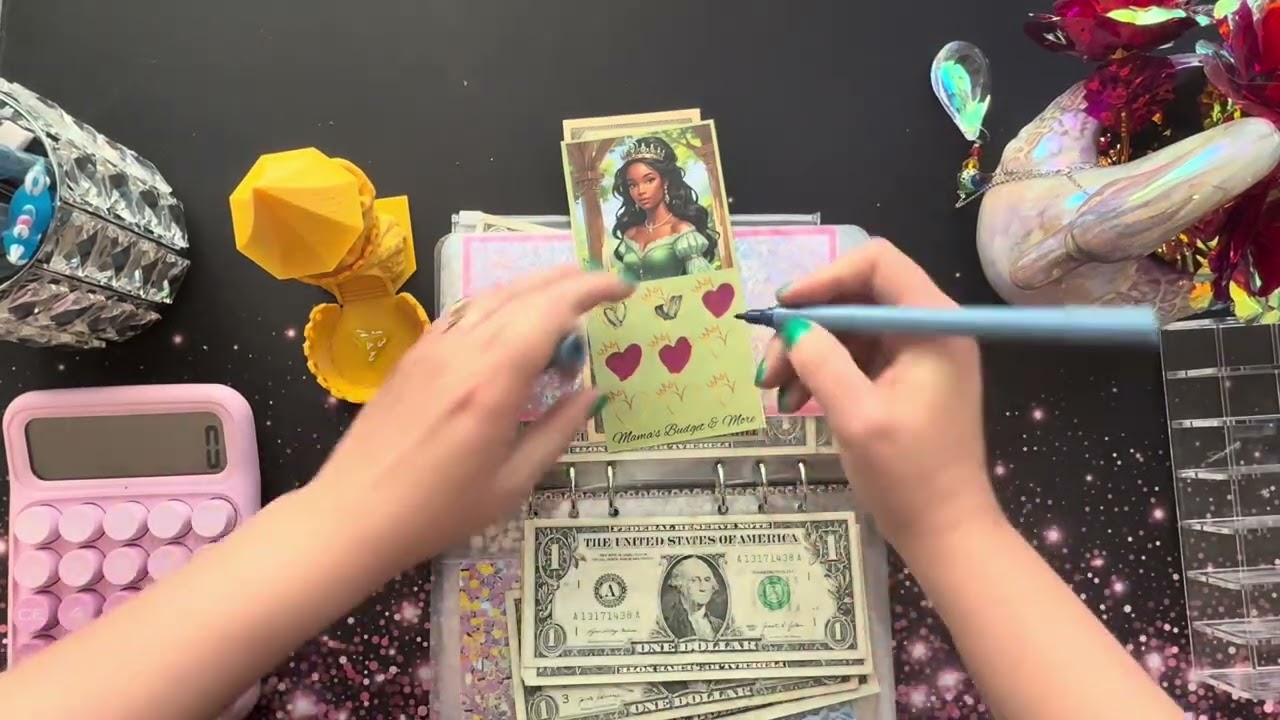 It’sssss baaaaccckkkk! Sparkly binder is back 