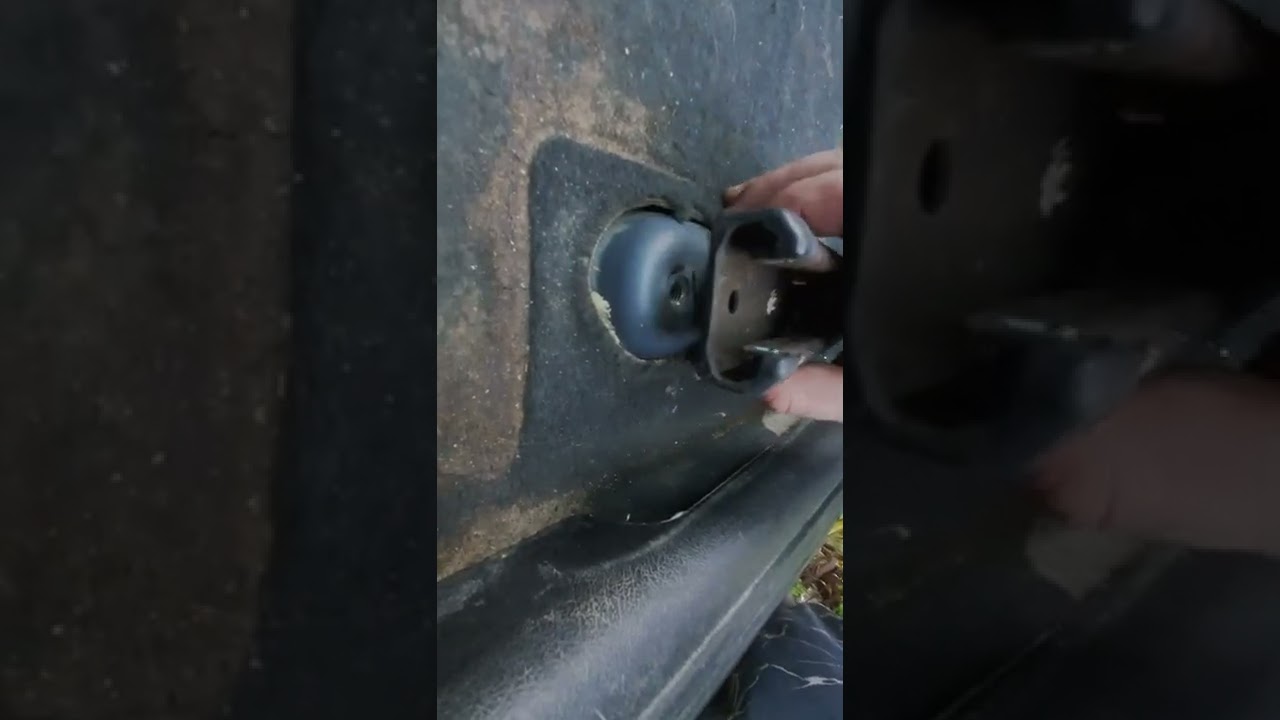 Fitting VF seats into a VY