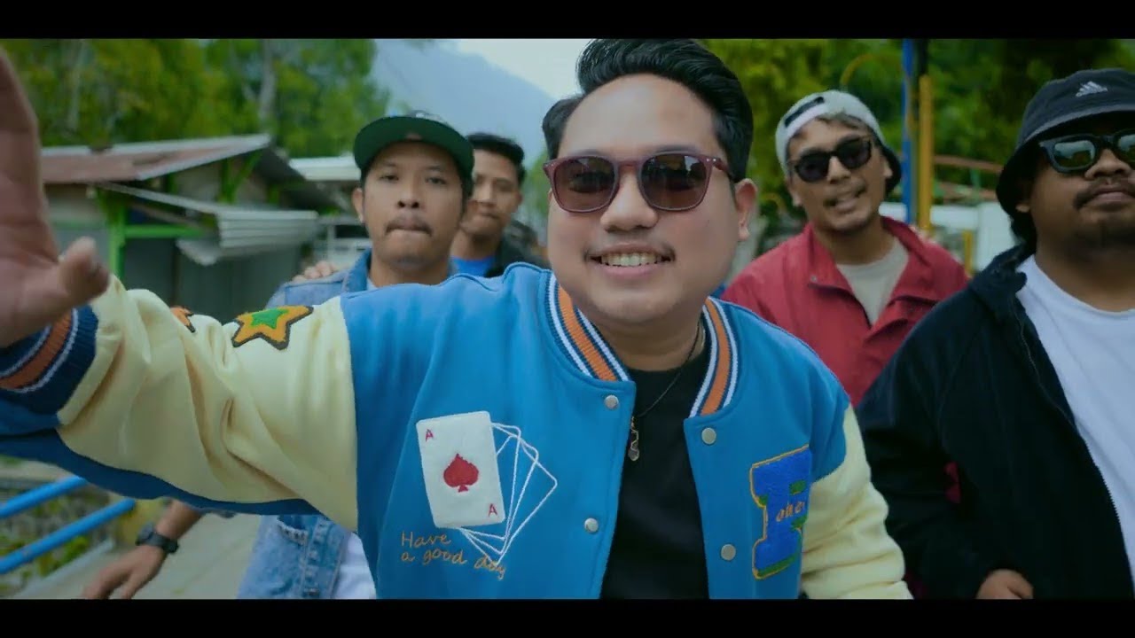 GuyonWaton - Wirang (Official Music Video)