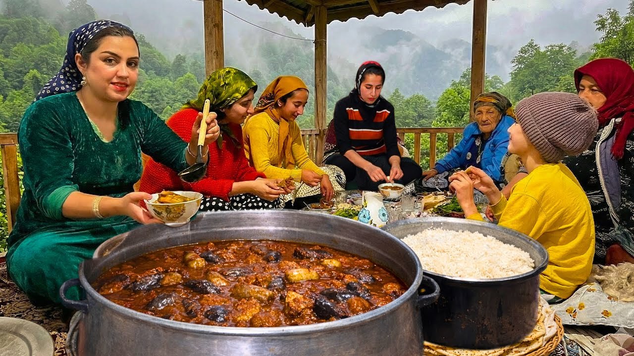 Rainy Day in a Northern Iran | Cooking Traditional Eggplant Stew ,Grazing Sheep &Planting Onions 🌧️🍆