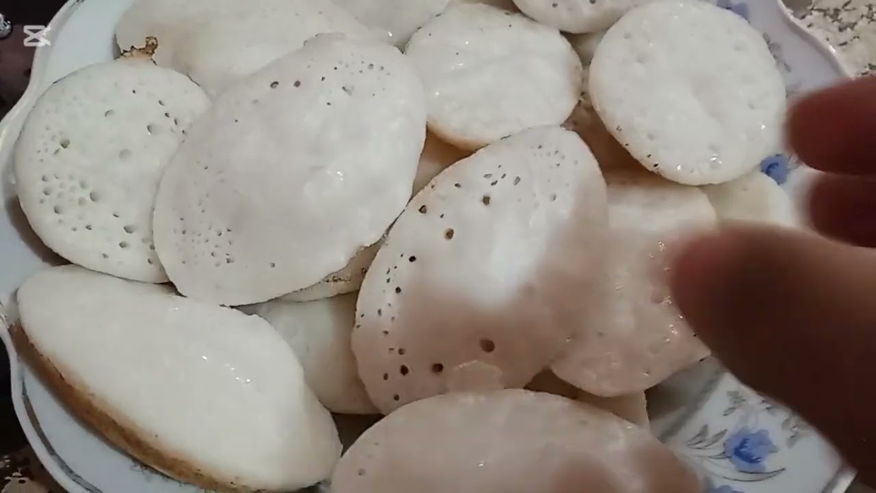 শীতের কালের মজাদার  গরম গরম  দুধ চিতই পিঠে  ## 