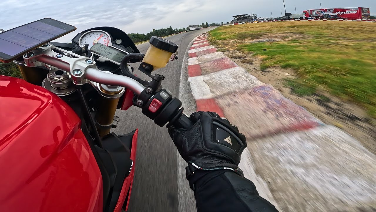 BMW S1000R  Serres Rasing Circuit Best Lap 1.29
