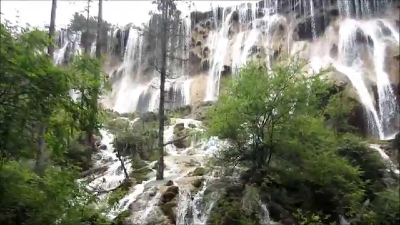 Beautiful sightseeing in China - Zhangjiajie and Jiuzhaigou
