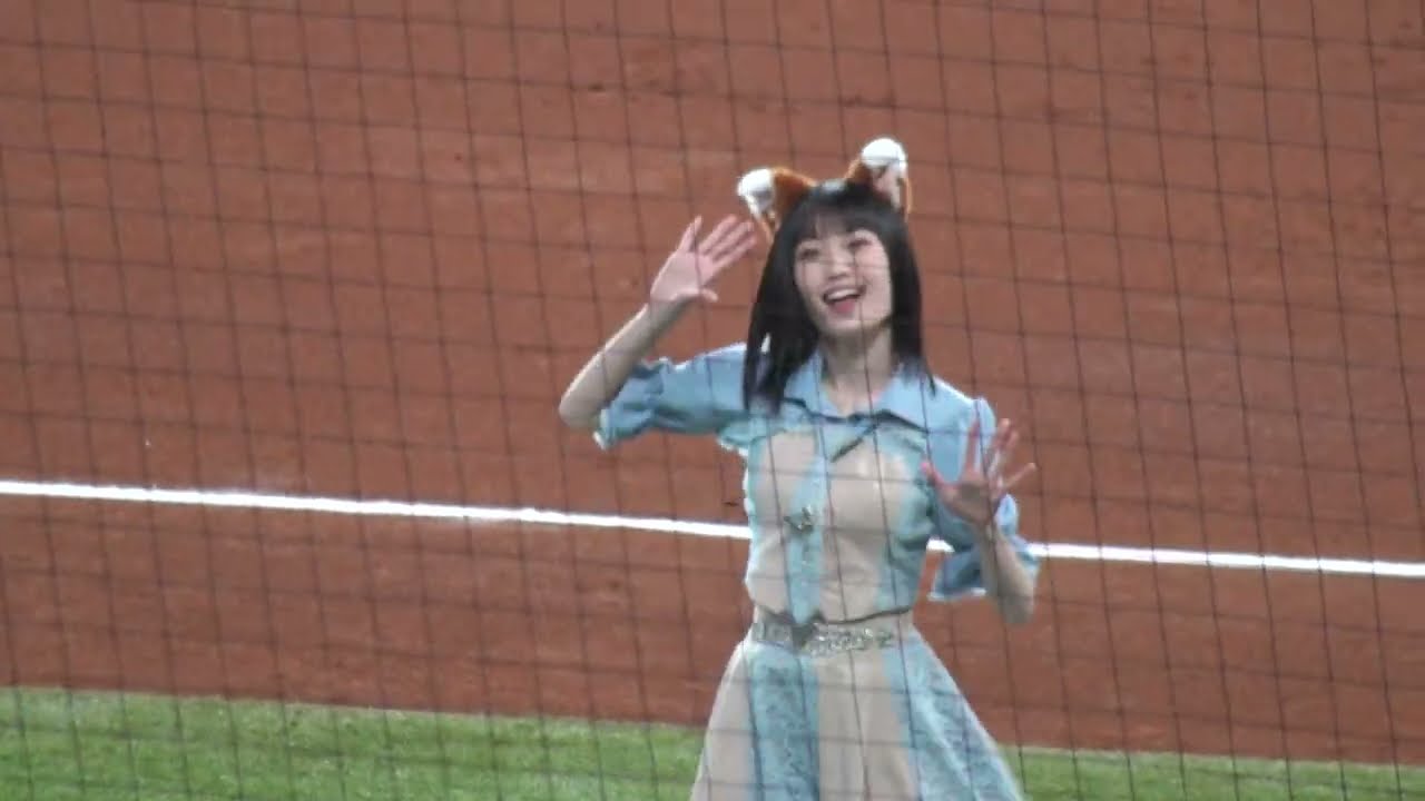 20240602エスコンフィールド　ファイターズガールとモーニング娘。'24コラボのきつねダンス　山﨑愛生バージョン