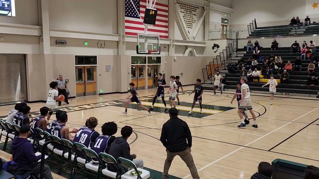 W 66-59 Avjv v MoreLiver