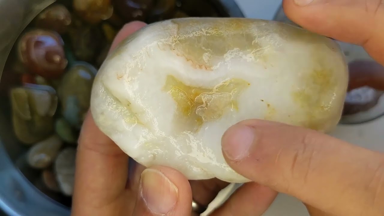 Agate Hunting on the California Coast 2
