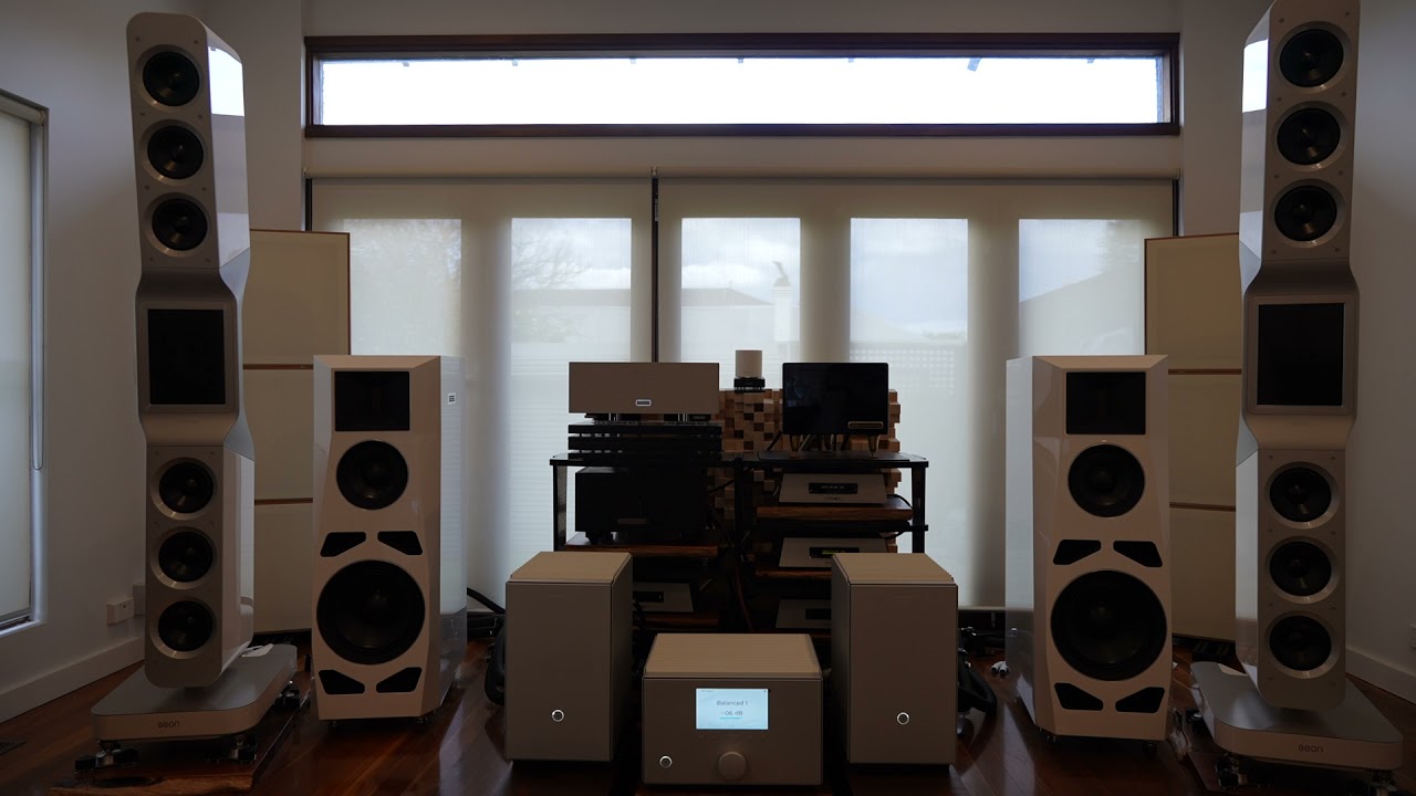 Lux Audio - Male Jazz On the Divin Marquis