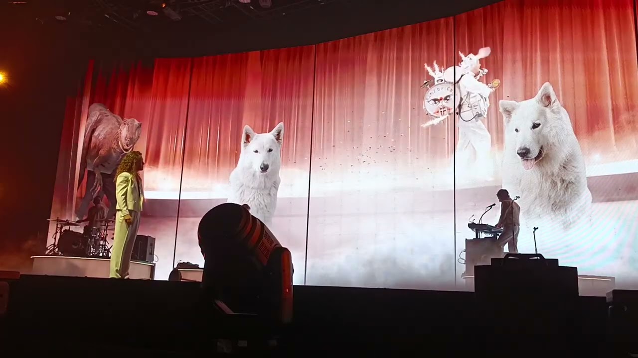 Le final -  Golden Tour - Julien Doré @ Galaxie d'Amnéville - 23 mars 2025