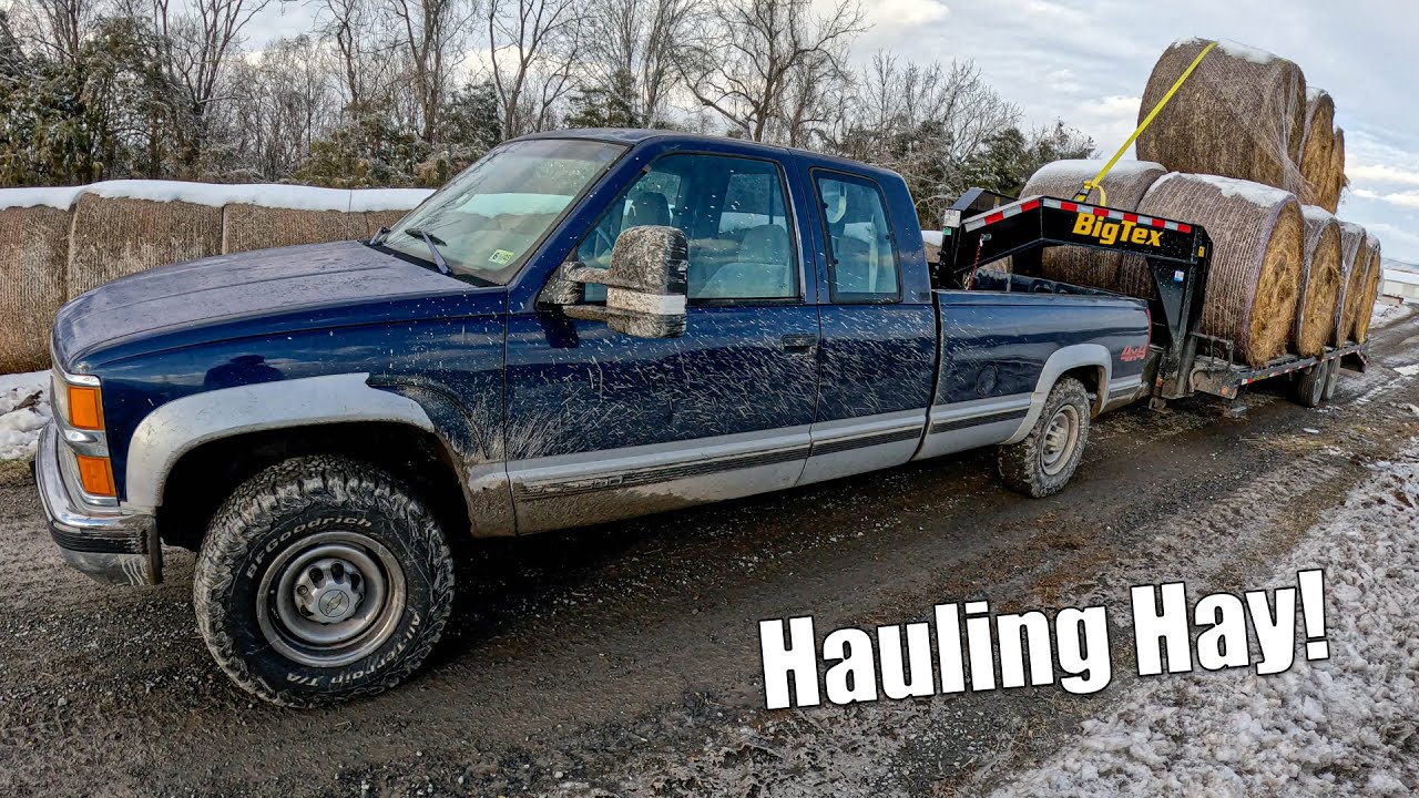 Hauling Round Bales Over a Mountain with the Chevy K2500