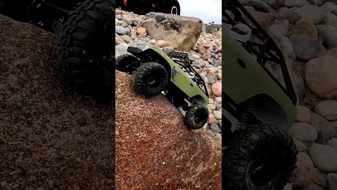 Axial SCX10ii Deadbolt vs. the Lions Back pt. 2 #rc #prolineracing #axialrc #scx10ii