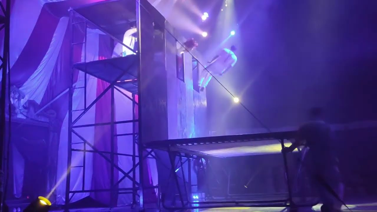 Hoy hacemos:espectaculo cirQue xxI .