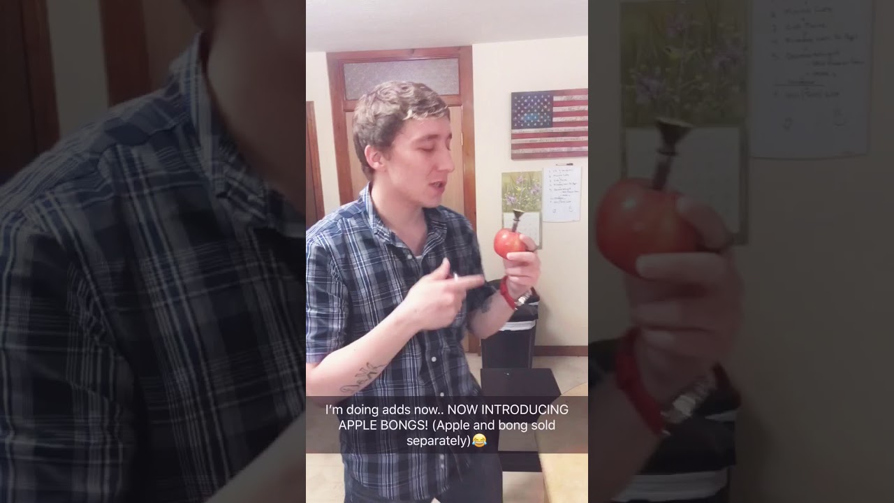 &ldquo;Smoking Weed out of a apple 🍏 🍎&rdquo; (APPLE BONG)