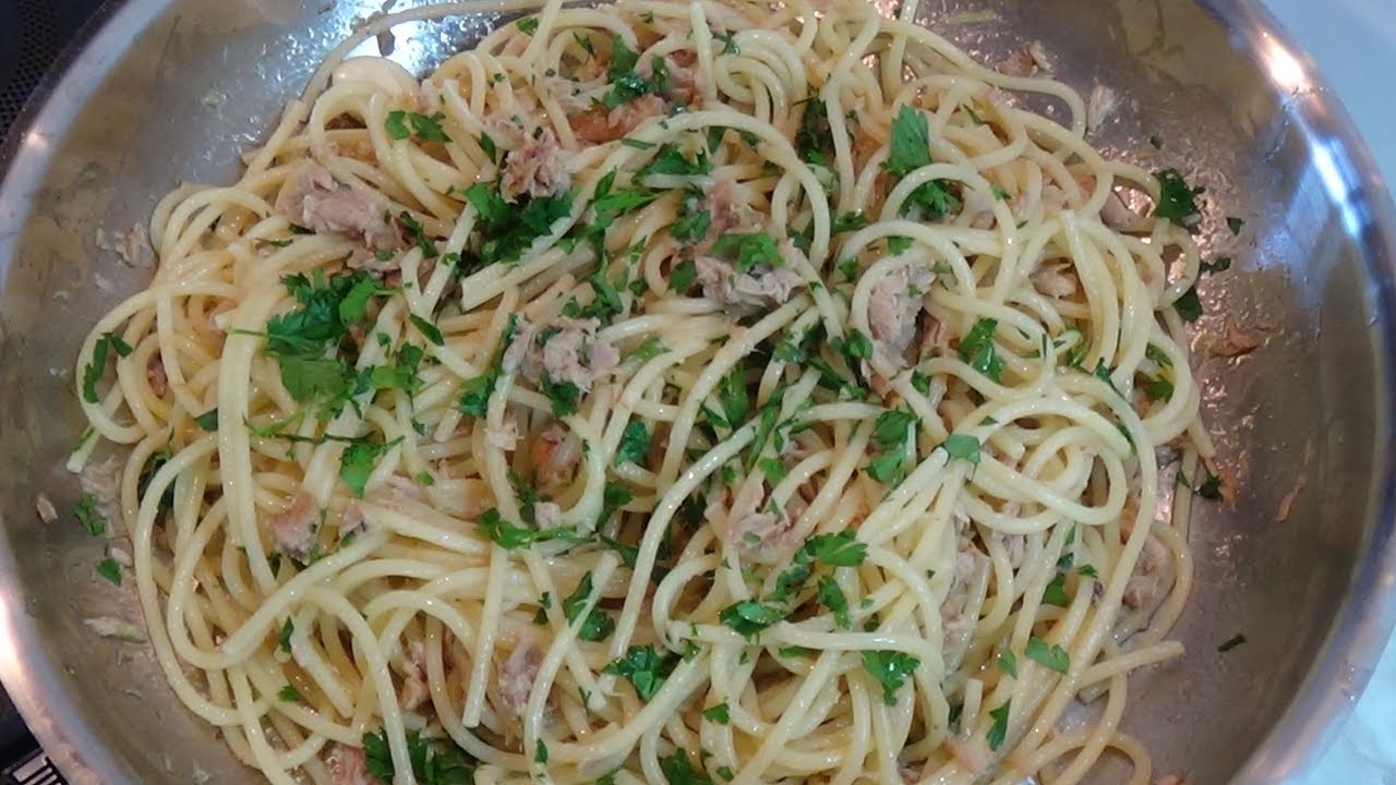 Spaghetti tonno e limone -  un piatto velocissimo
