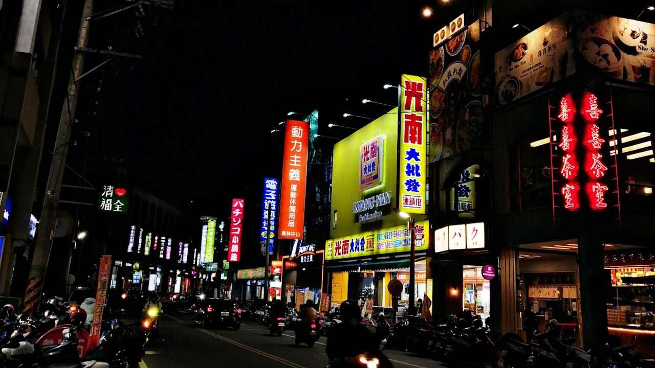 Strolling around in Yuanlin Taiwan