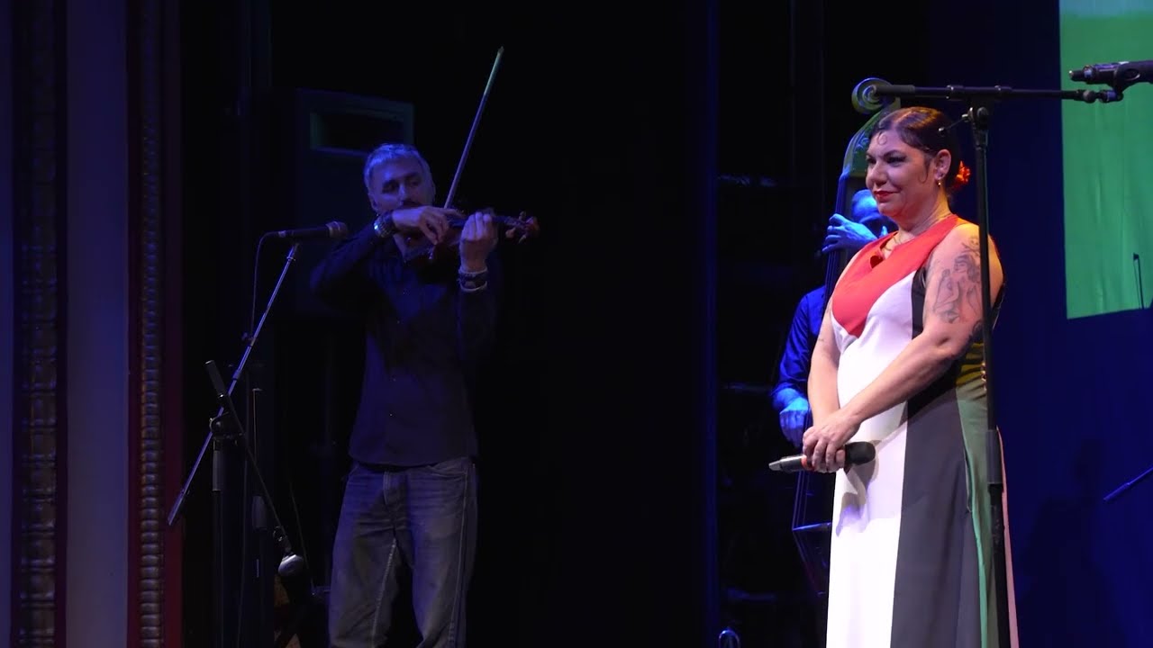 KARMEN CERCOS   TEATRO TALÍA 