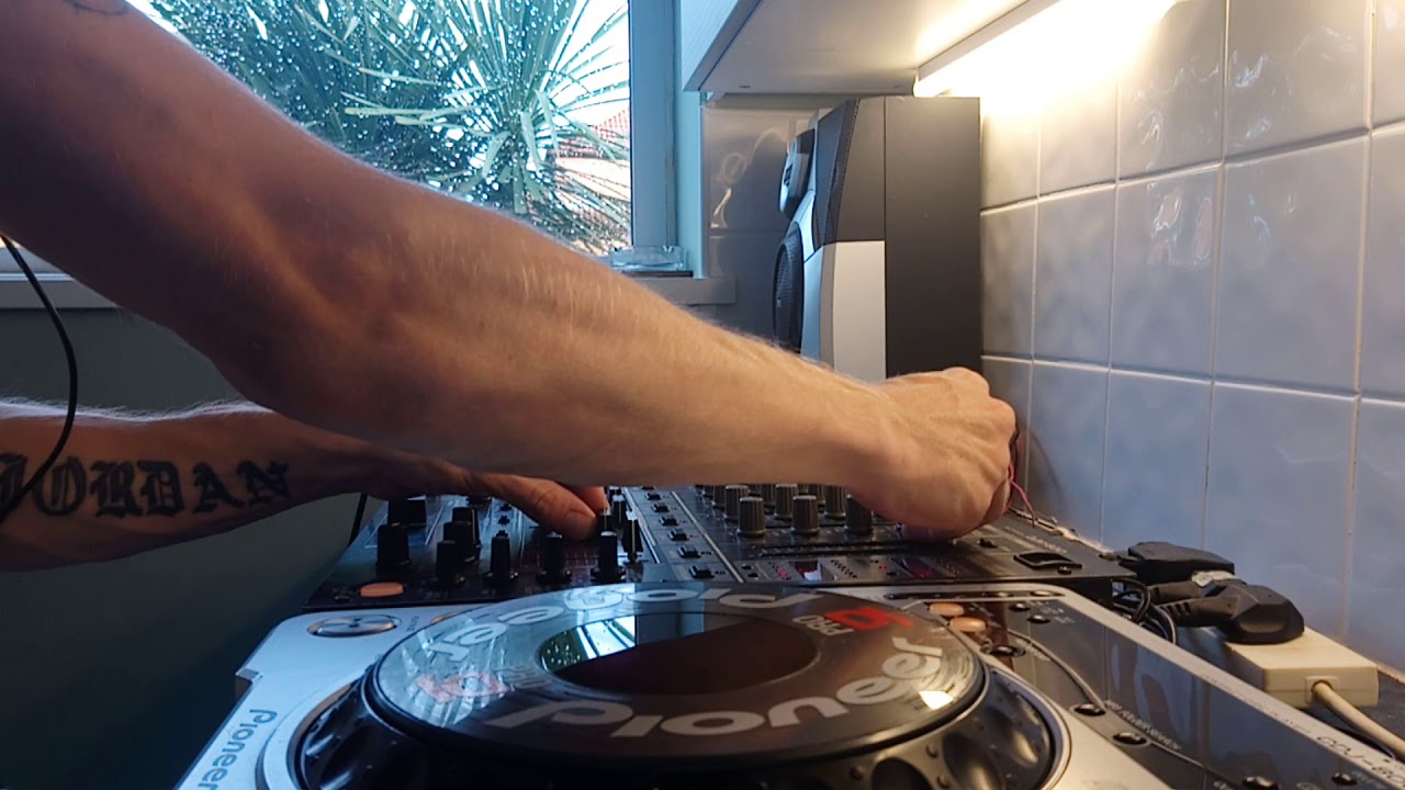 REWIRED RECORDS VS OLD STYLE MAKINA
