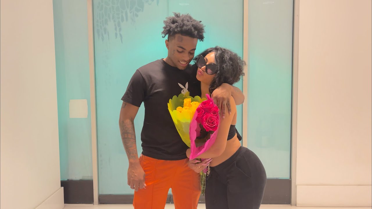 SURPRISING HER WITH FLOWERS FOR HELPING ME FIX MY $30,000 ROLEX .