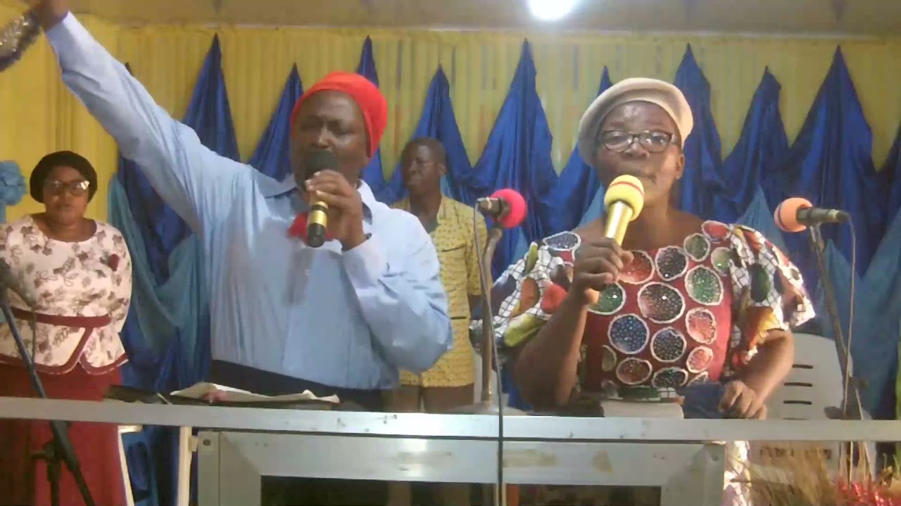 EVANG  TOUN PRAISE [The Coming Of Jesus Christ].