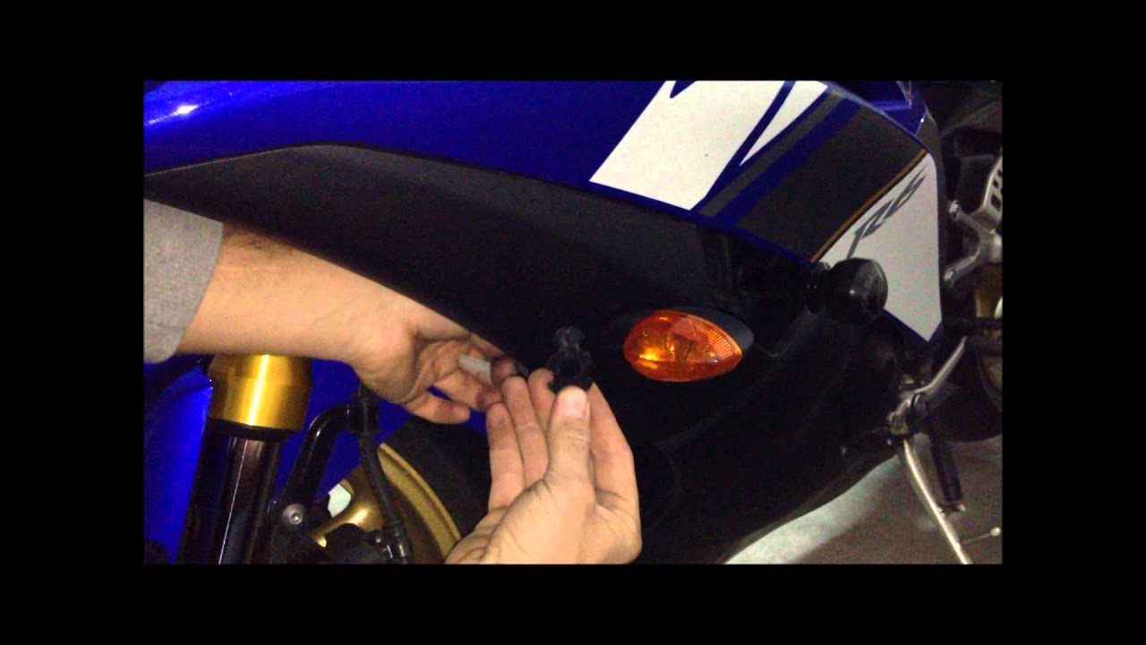 Como poner intermitentes Led moto R6 R signals light install put r6r yamaha 600 tutorial
