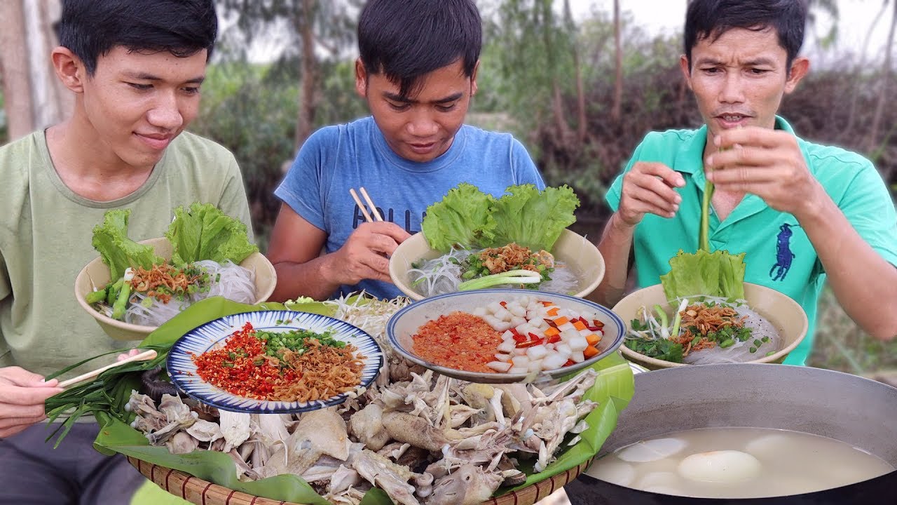 Làm Nồi Hủ Tiếu Gà Siêu Ngon Đậm Chất Quê Nhà Miền Tây