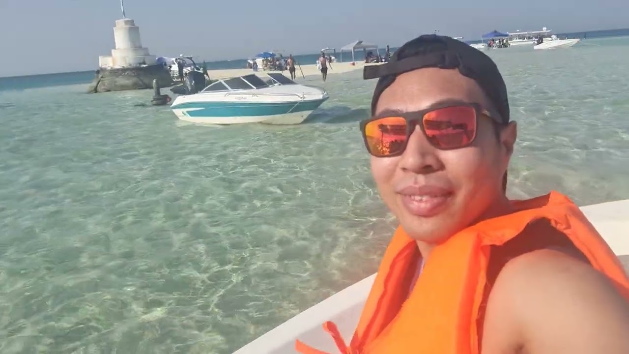 Island  hopping #jarada Island  Bahrain