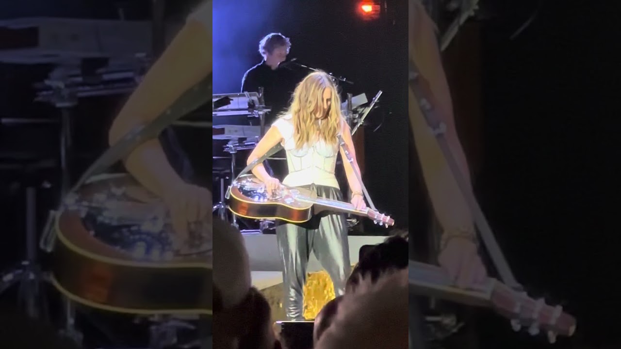The Chicks - Travelin’ Soldier - Manchester AO Arena - 04/07/23