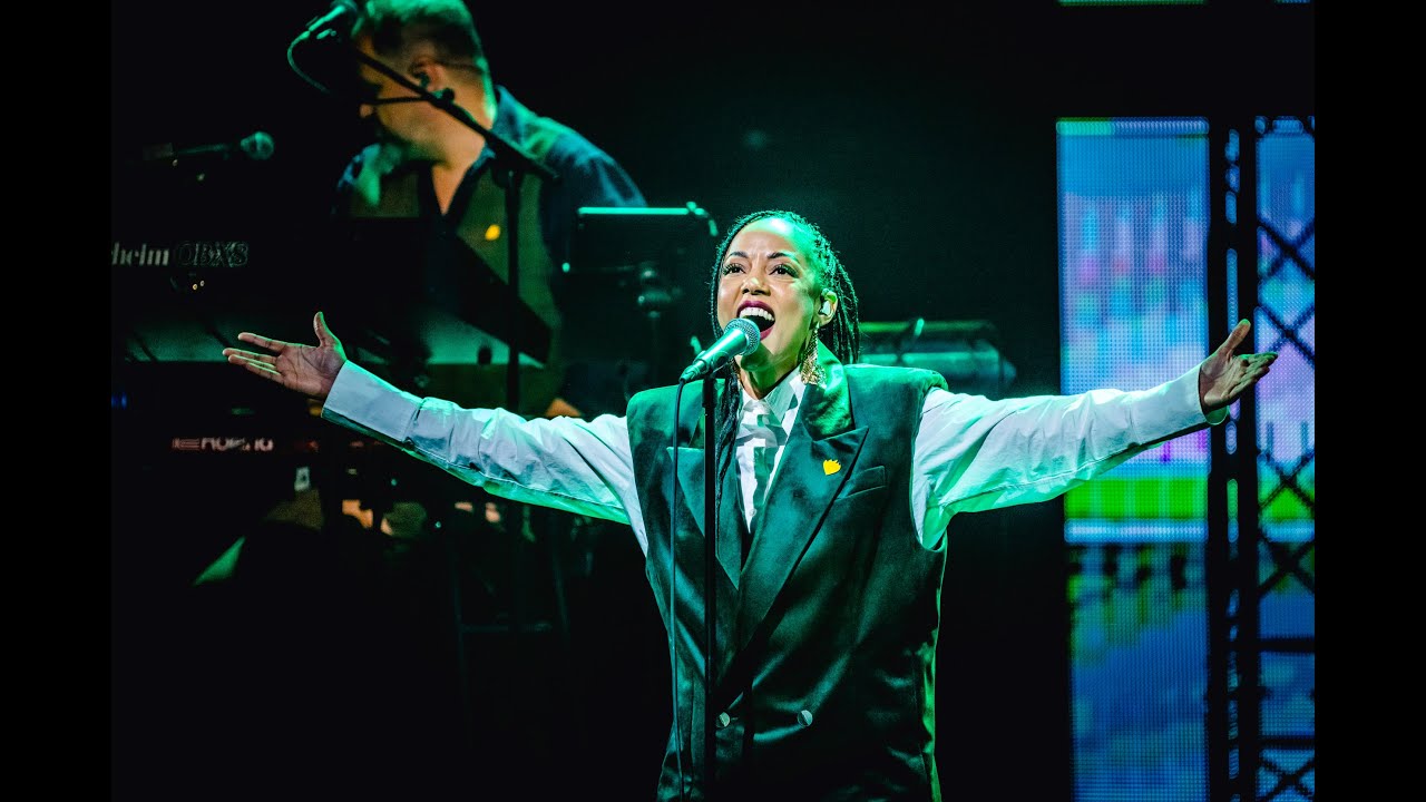 Sandrine Van Handenhoven - Let Me Fall I Ik vraag het aan: De Warmste Week special