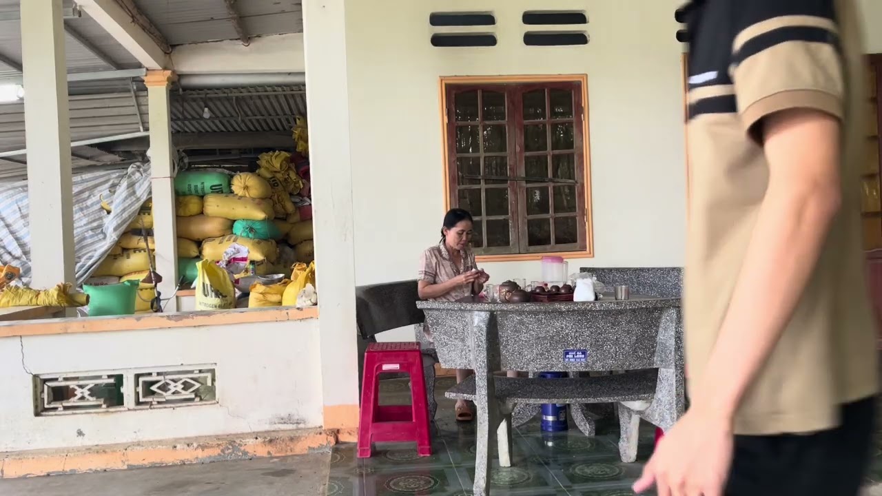 Vlog quay linh tinh mà thành kỷ niệm