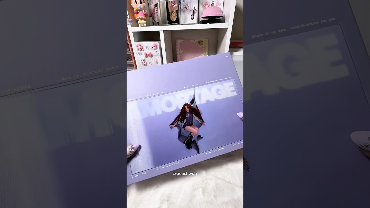 Unboxing Jisoo Amortage Album