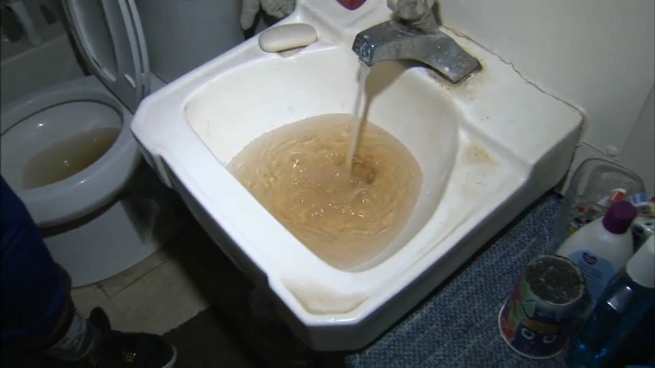 Power outage delays crews working to fix Lake Station brown water problem
