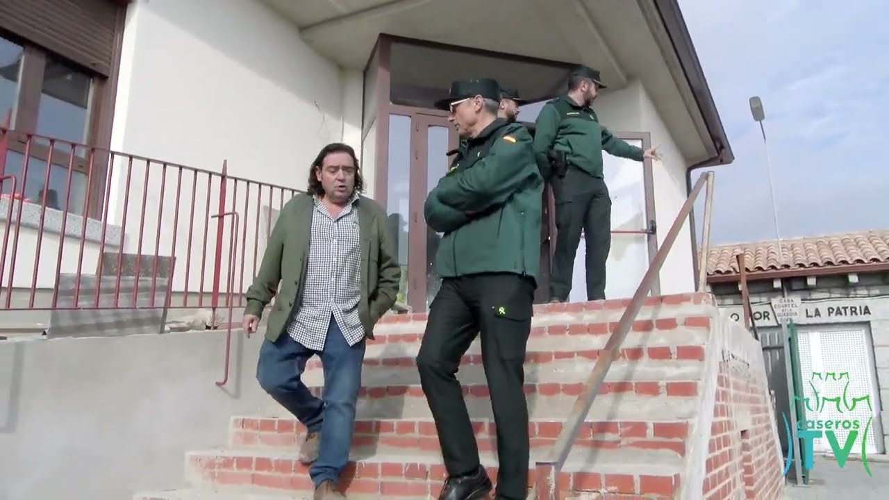 Visita de la Guardia Civil a la ampliación del Cuartel