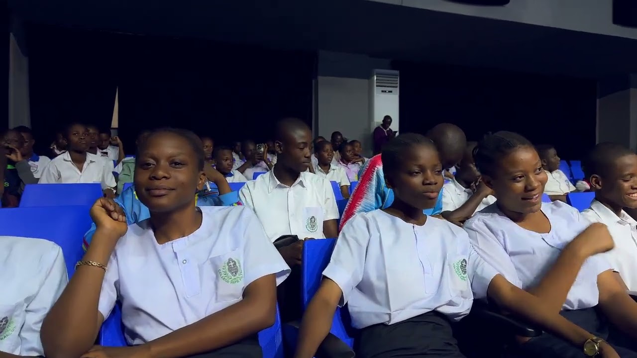 CONCERT SARAH CARLIER FACES AUX ELEVES